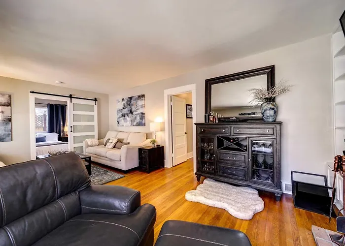 Holiday home Historic W/ Yard & Fire Pit!