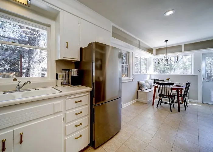 Historic W/ Yard & Fire Pit! Holiday home