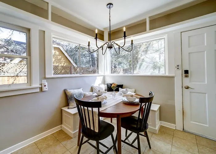 Holiday home Historic W/ Yard & Fire Pit! Prescott