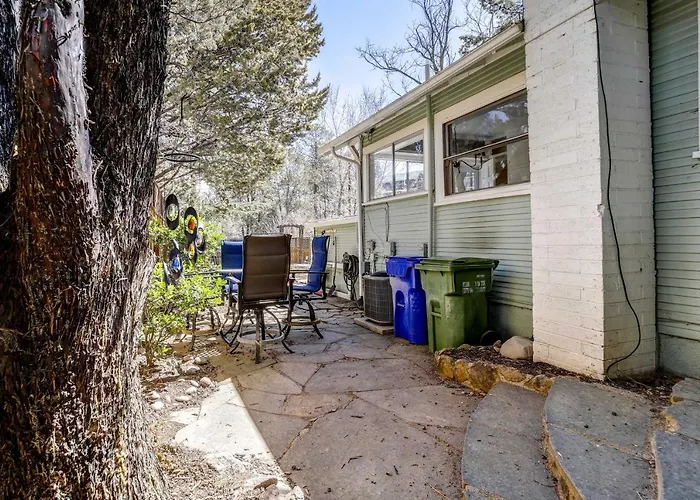 Historic W/ Yard & Fire Pit! Holiday home