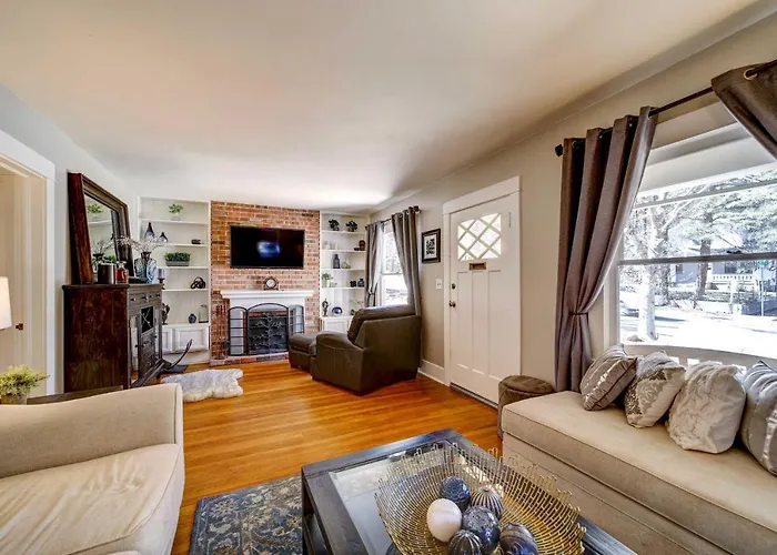 Historic W/ Yard & Fire Pit!