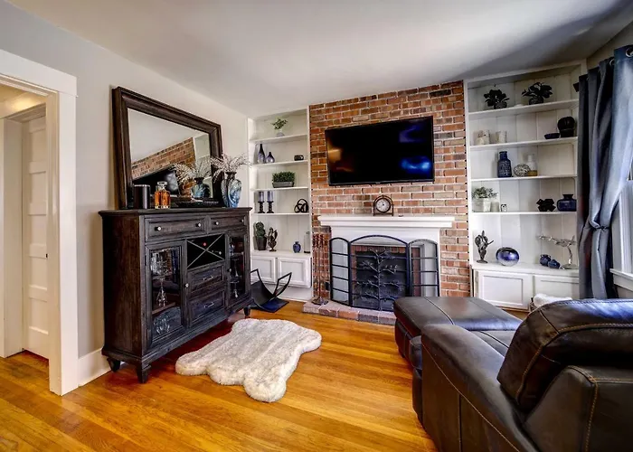 Holiday home Historic W/ Yard & Fire Pit!